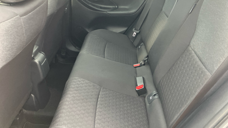 Toyota Yaris 1.5 Hybrid Design 5dr CVT Hybrid Hatchback